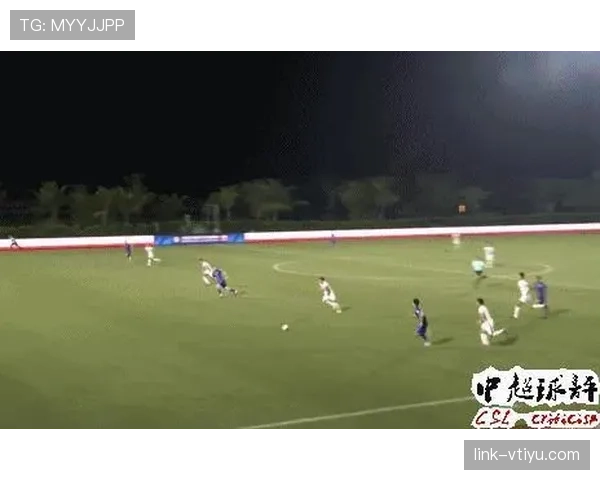 VAR规则中关键判罚流程与裁判协作标准详解 VAR规则中关键判罚流程与裁判协作标准详解