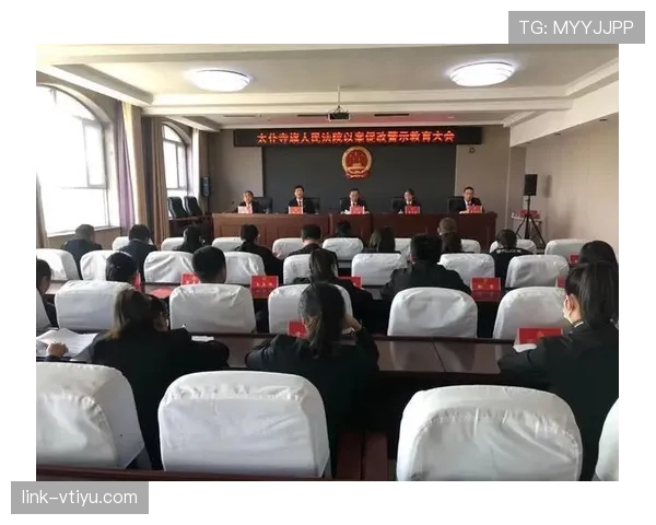 旗示规则有哪些关键细节容易被忽视?完整拆解裁判判罚依据 旗示规则有哪些关键细节容易被忽视?完整拆解裁判判罚依据